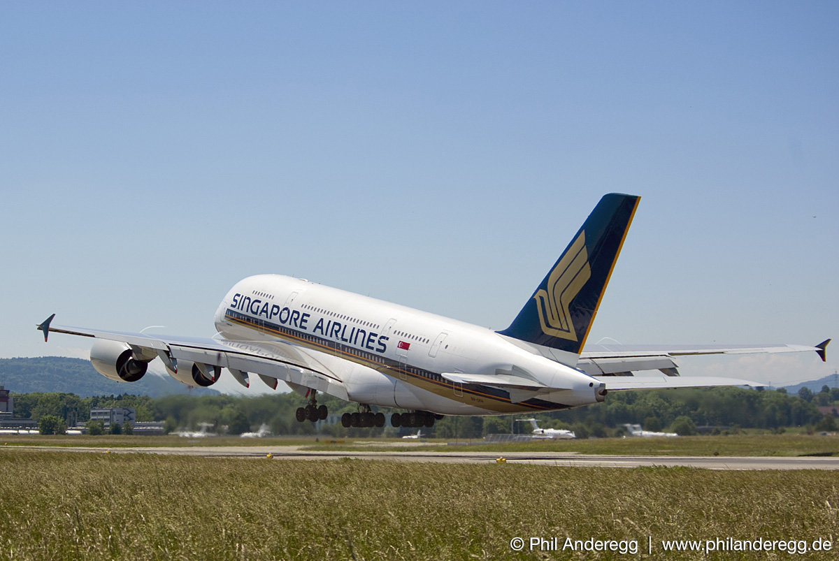 Singapore Airlines<br>A380