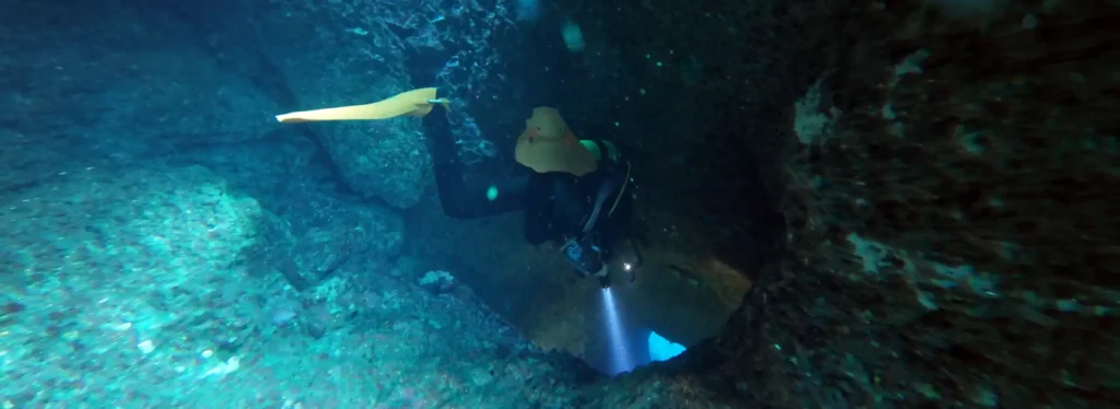 Roland Bach diving at Queso Suizo, Menorca, Spain